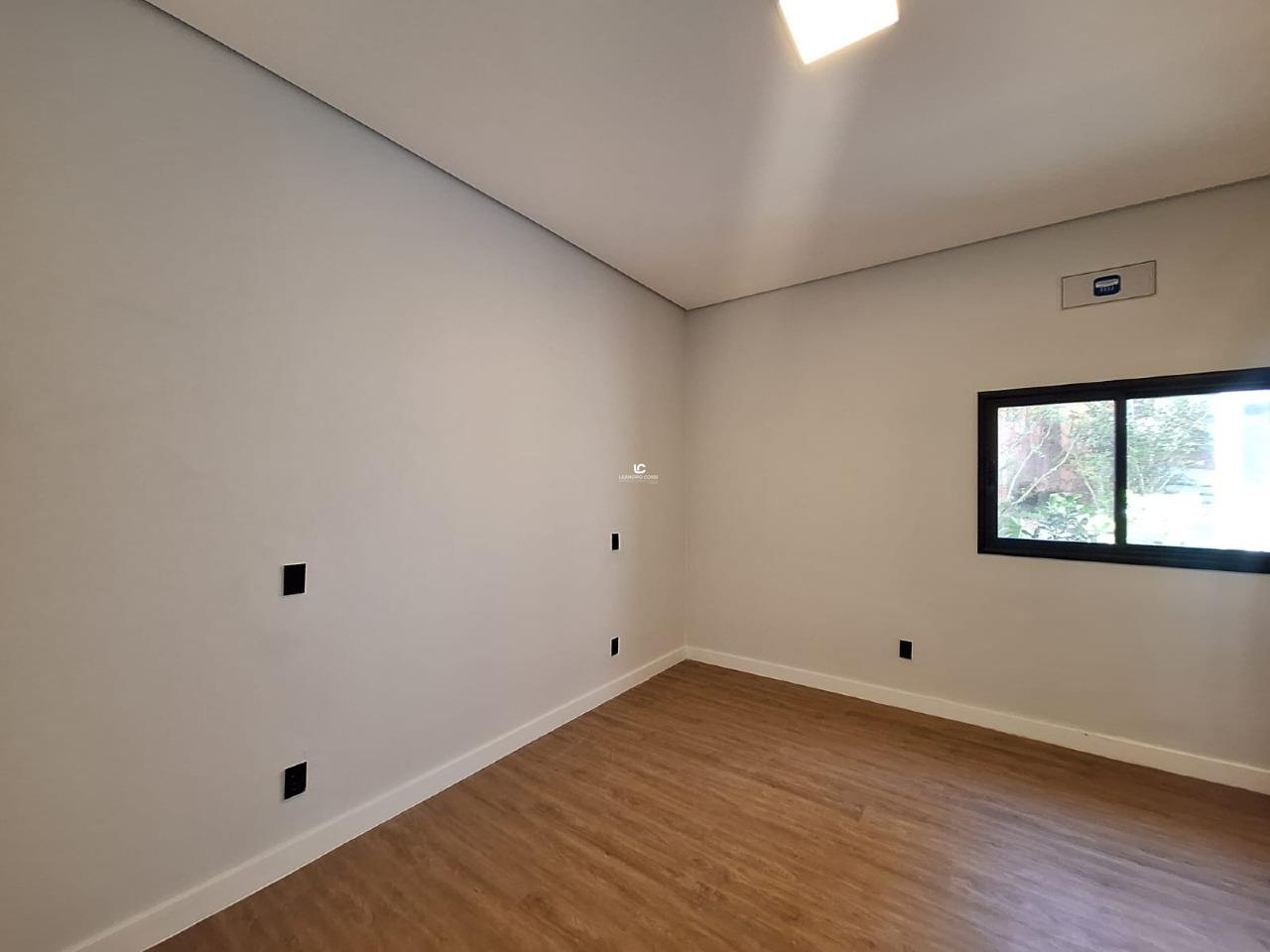 Casa de condomínio à venda no Condomínio Campos de Santo Antônio: