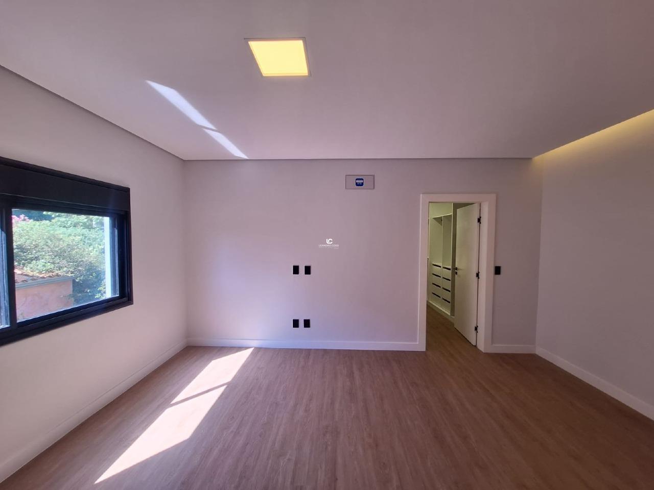 Casa de condomínio à venda no Condomínio Campos de Santo Antônio: