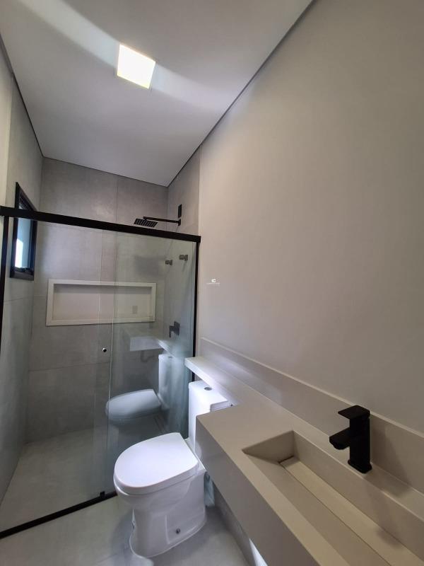 Casa de condomínio à venda no Condomínio Campos de Santo Antônio: