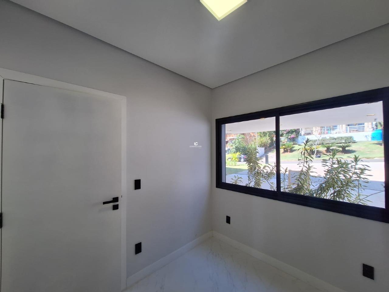 Casa de condomínio à venda no Condomínio Campos de Santo Antônio: