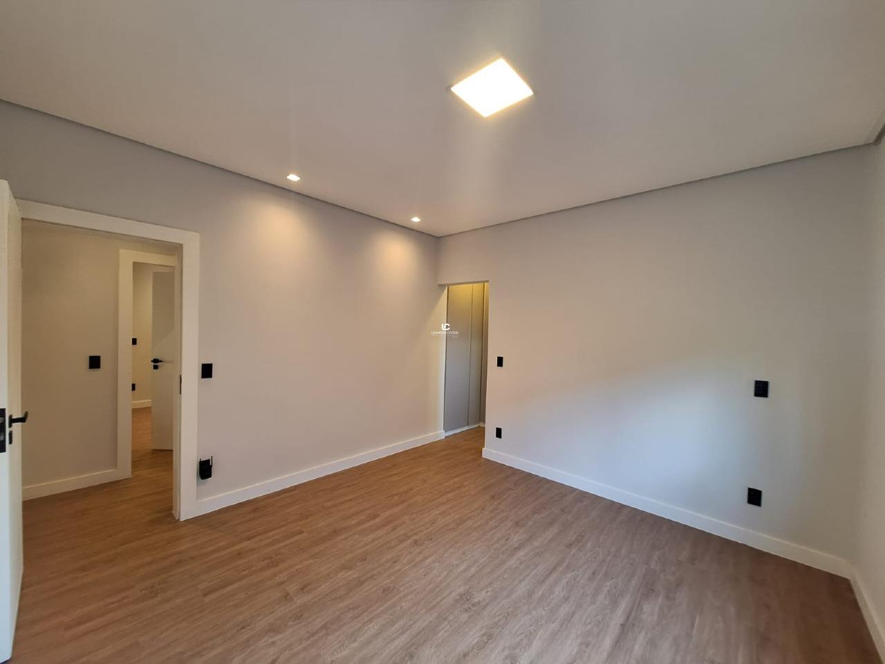 Casa de condomínio à venda no Condomínio Campos de Santo Antônio: