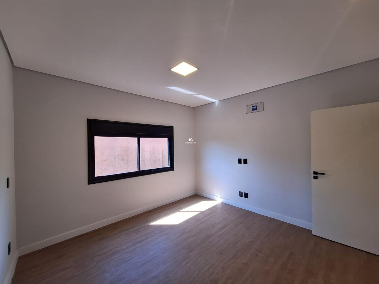 Casa de condomínio à venda no Condomínio Campos de Santo Antônio: