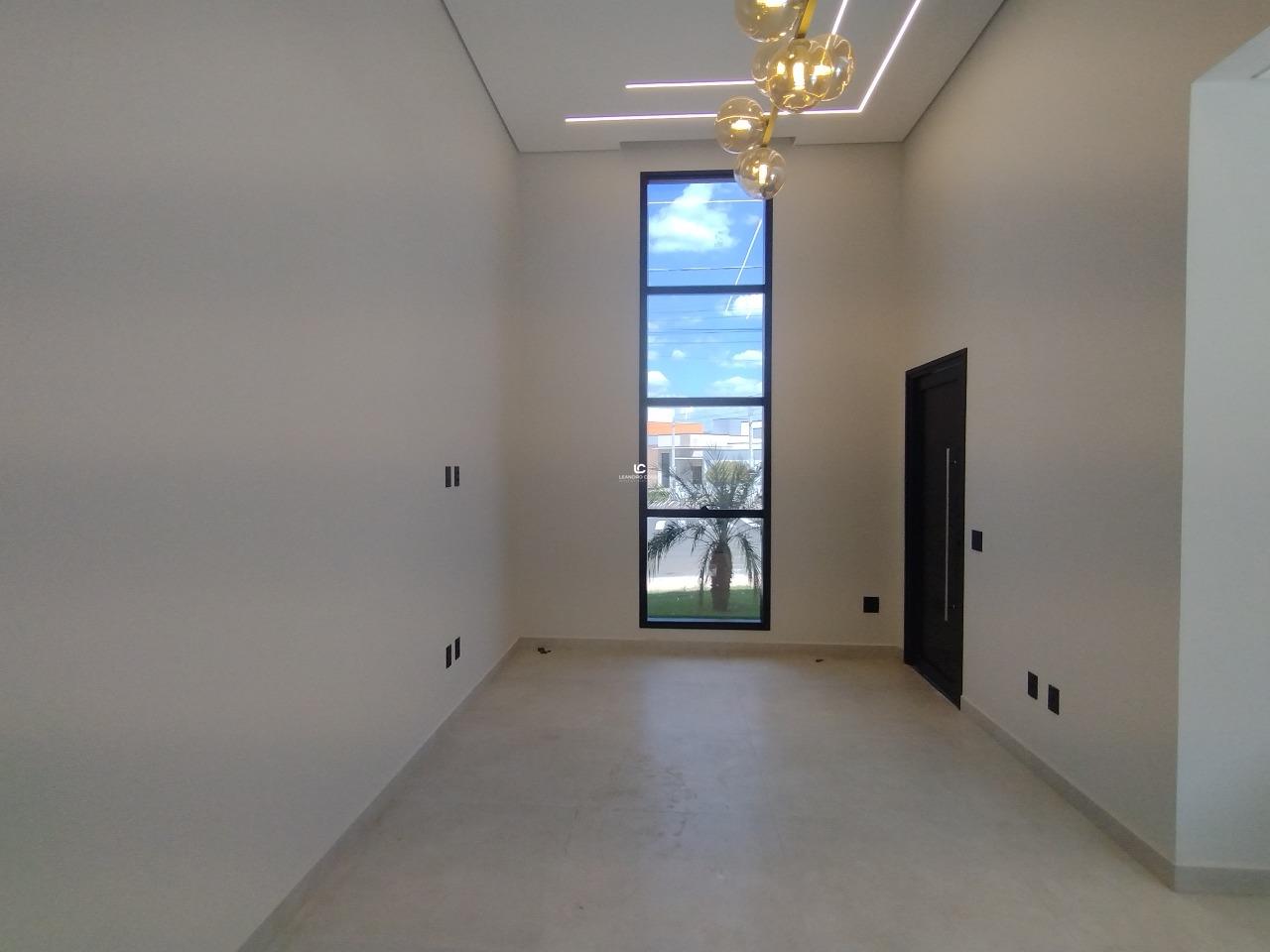 Casa de condomínio à venda no Jardim Guarujá: