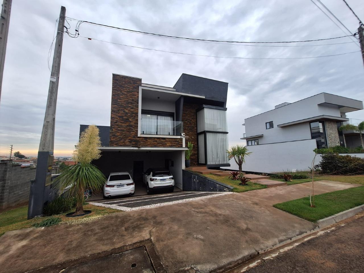 Casa de Condomínio Residencial Central Parque Salto 