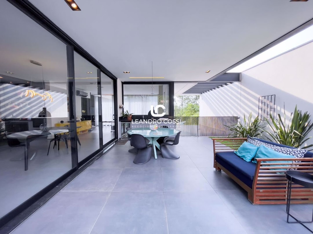 Casa de condomínio para aluguel no Condomínio Villas do Golfe: