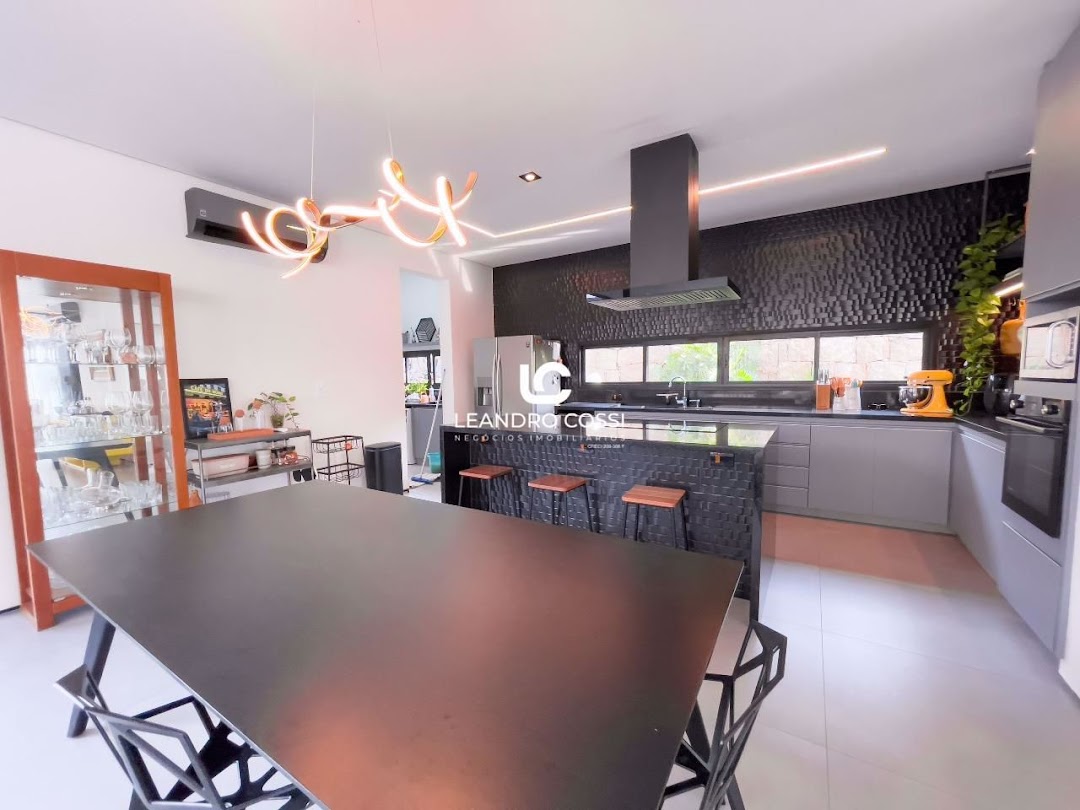 Casa de condomínio para aluguel no Condomínio Villas do Golfe: