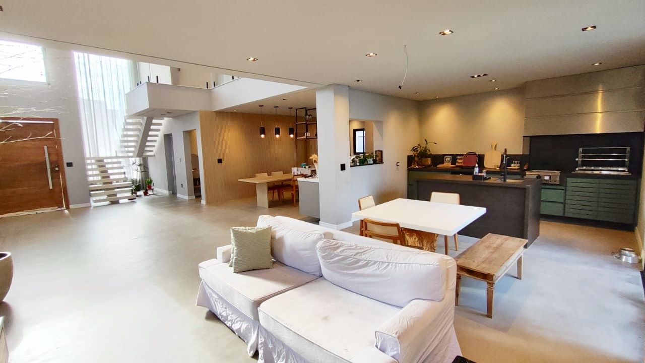 Casa de condomínio para aluguel no Condomínio Residencial Una: