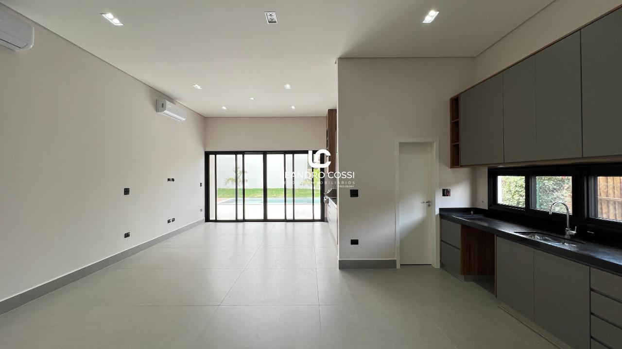 Casa de condomínio à venda no Condomínio Campos de Santo Antônio: