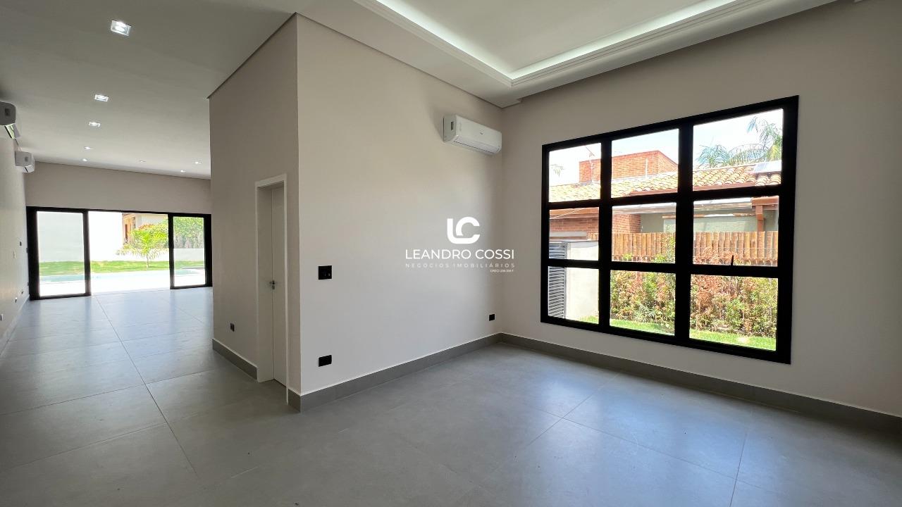 Casa de condomínio à venda no Condomínio Campos de Santo Antônio: