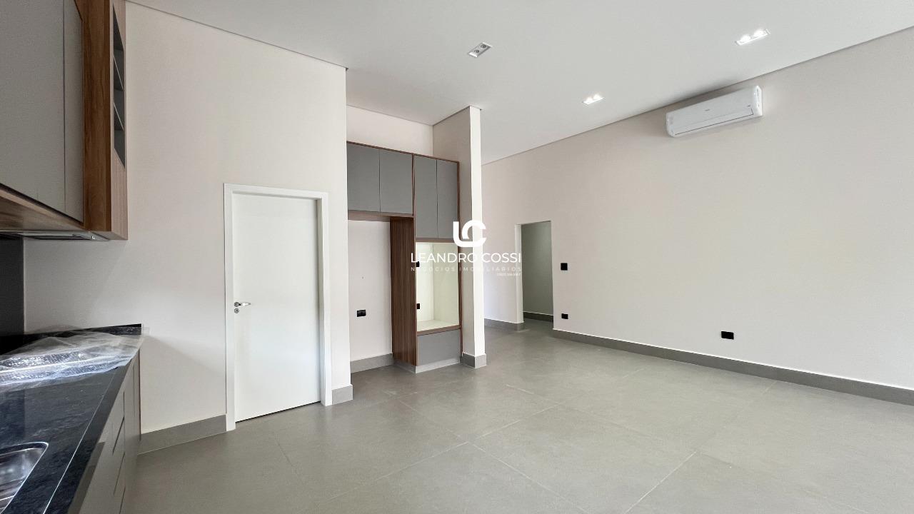 Casa de condomínio à venda no Condomínio Campos de Santo Antônio: