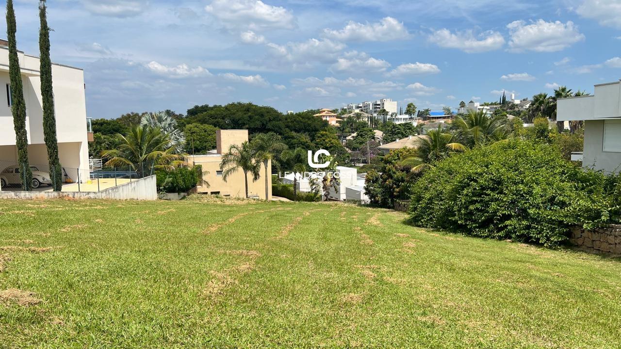 Terreno de Condomínio à venda no Condomínio Jardim Plaza Atheneé: