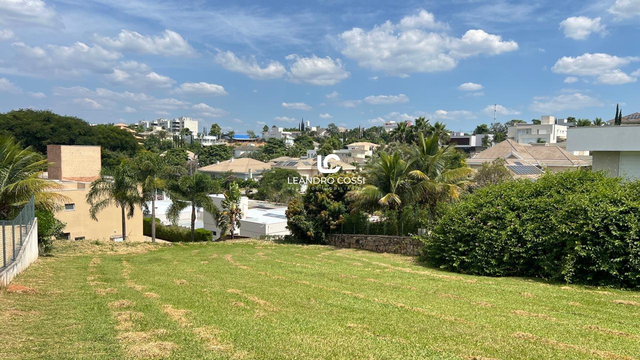 Terreno de Condomínio à venda no Condomínio Jardim Plaza Atheneé: