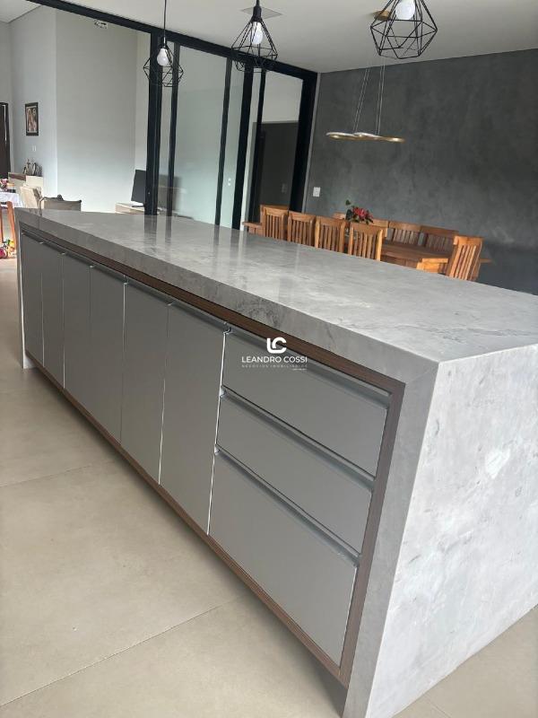 Casa de condomínio à venda no Terras de Mont Serrat: