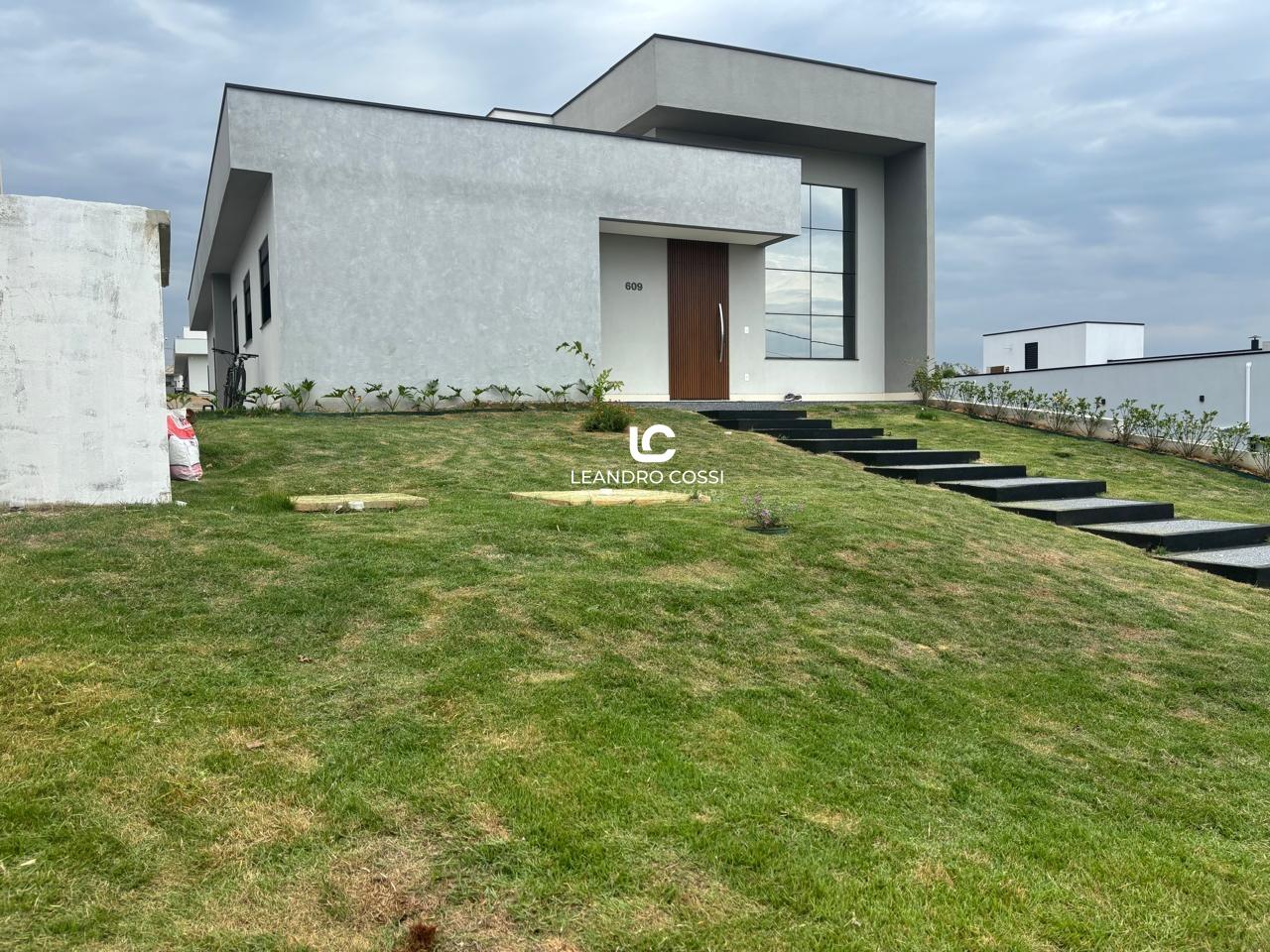 Casa de condomínio à venda no Terras de Mont Serrat: