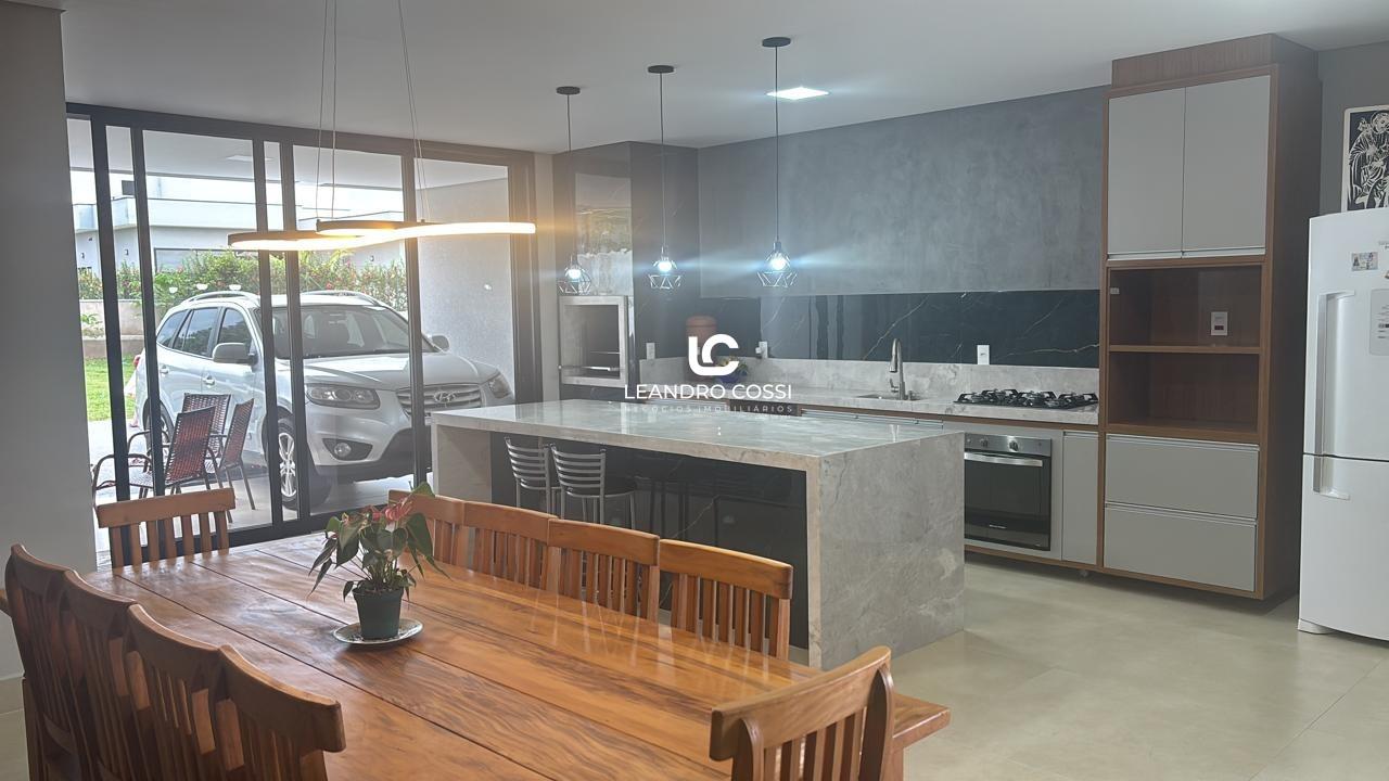 Casa de condomínio à venda no Terras de Mont Serrat: