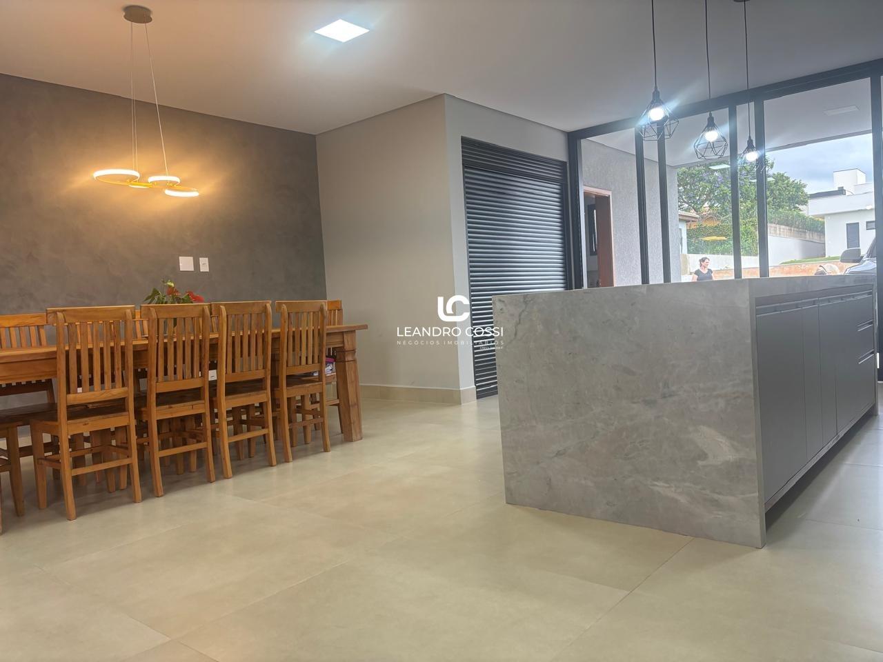 Casa de condomínio à venda no Terras de Mont Serrat: