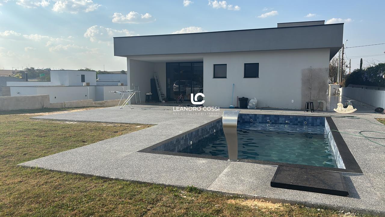 Casa de condomínio à venda no Terras de Mont Serrat: