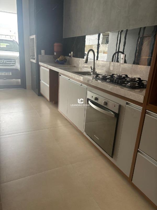 Casa de condomínio à venda no Terras de Mont Serrat: