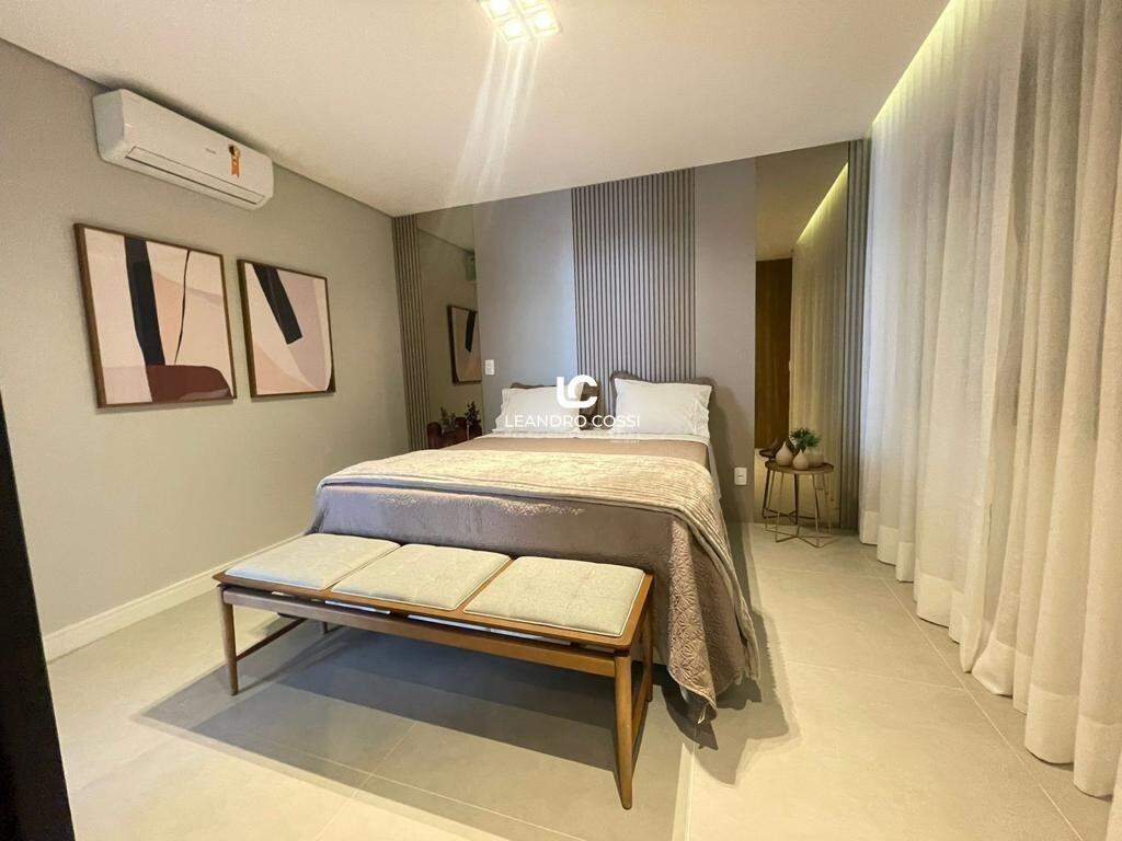 Casa de condomínio à venda no Riviera: