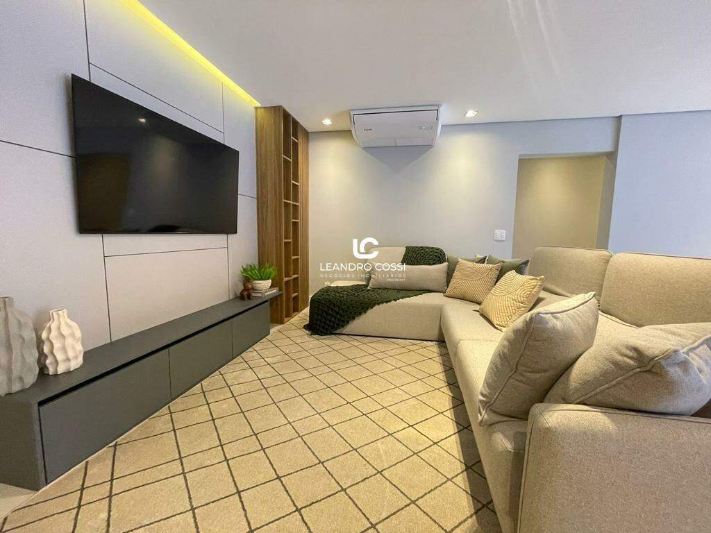 Casa de condomínio à venda no Riviera:
