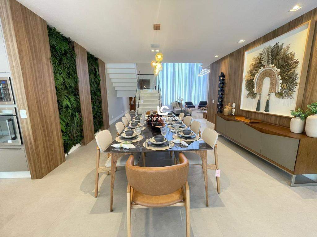 Casa de condomínio à venda no Riviera: