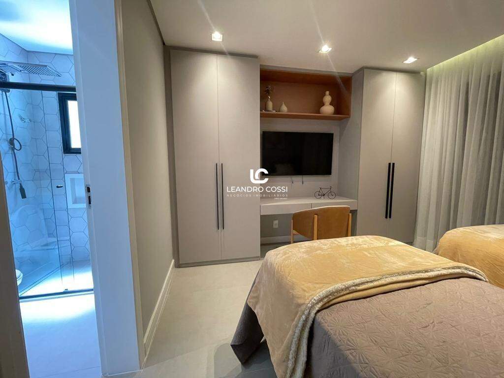 Casa de condomínio à venda no Riviera: