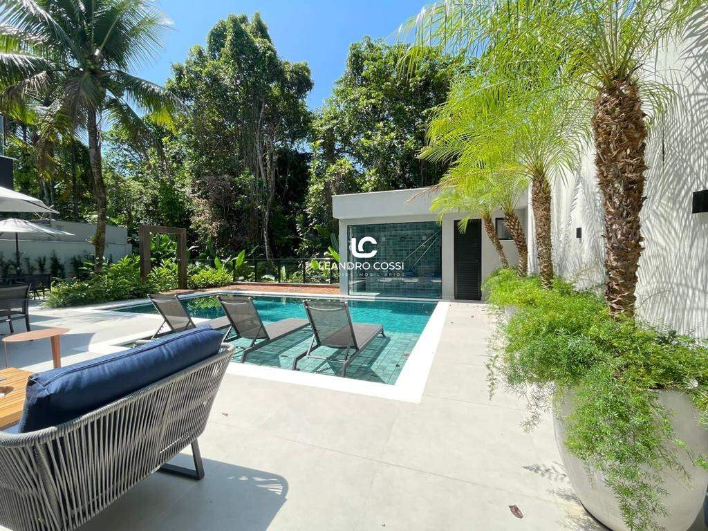Casa de condomínio à venda no Riviera: