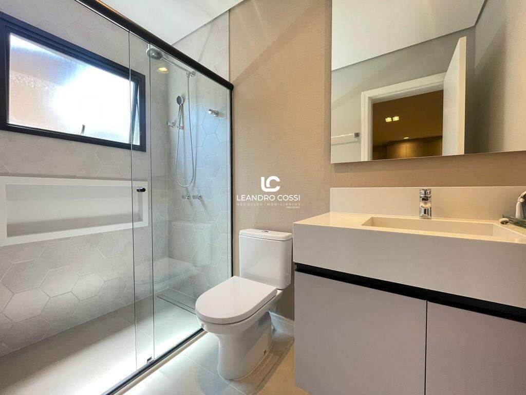 Casa de condomínio à venda no Riviera: