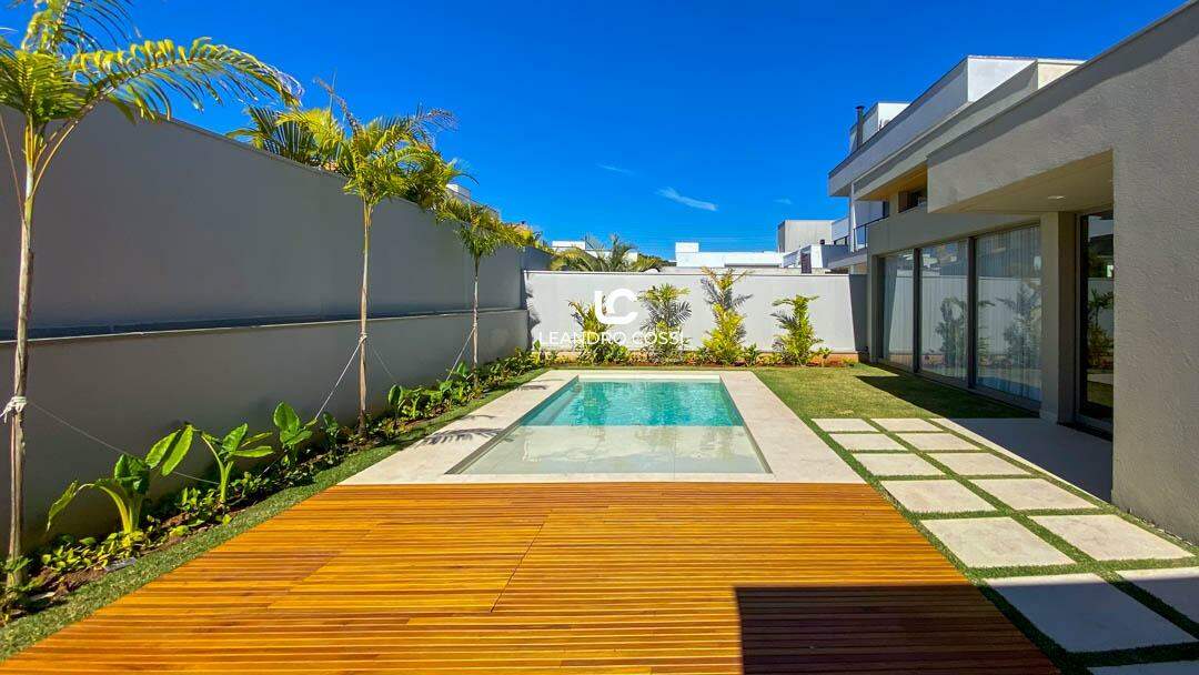 Casa de condomínio à venda no Condomínio Villas do Golfe: 