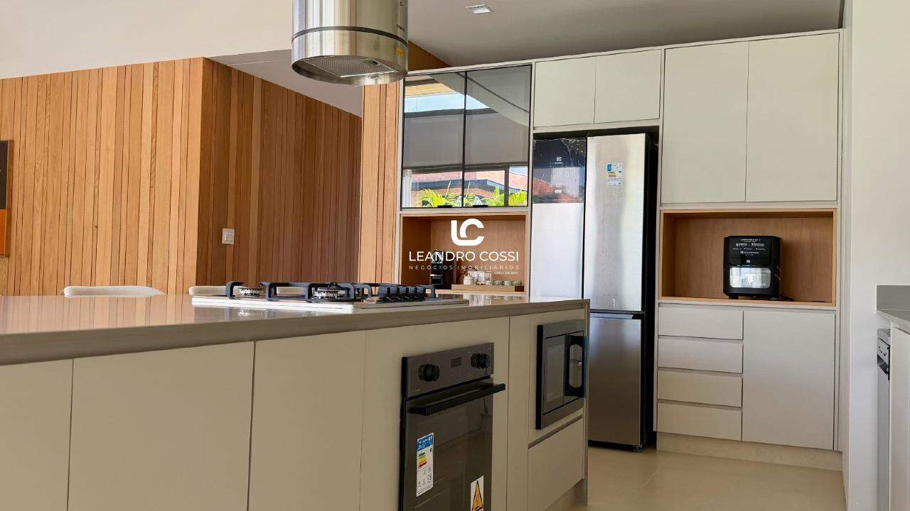 Casa de condomínio à venda no Condomínio Villas do Golfe: 