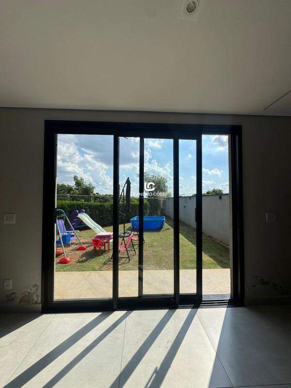 Casa de condomínio à venda no Condomínio Gardenville: 