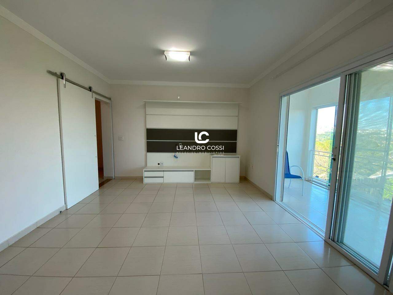 Casa de condomínio à venda no Condomínio Campos de Santo Antônio: 