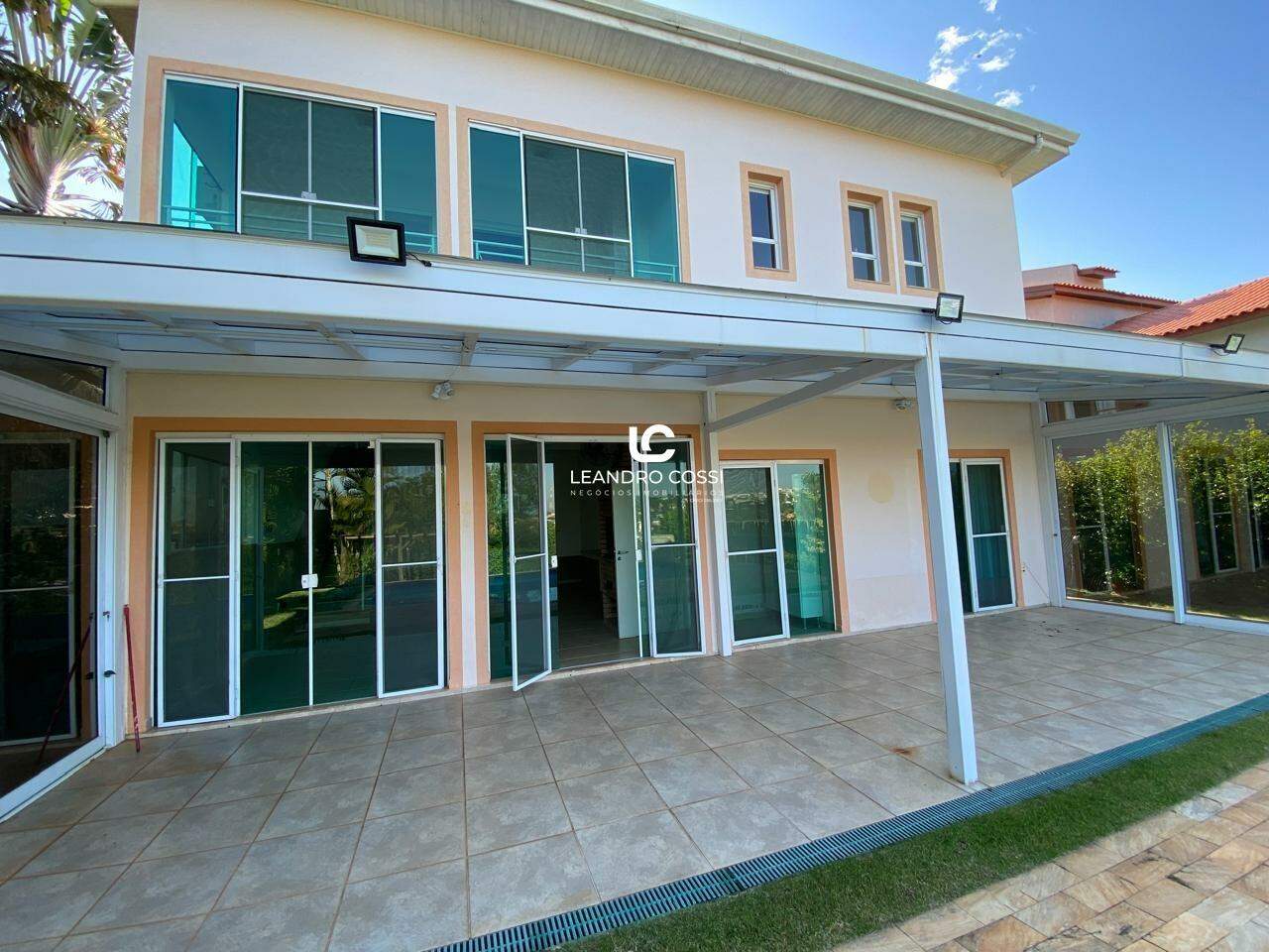 Casa de condomínio à venda no Condomínio Campos de Santo Antônio: 