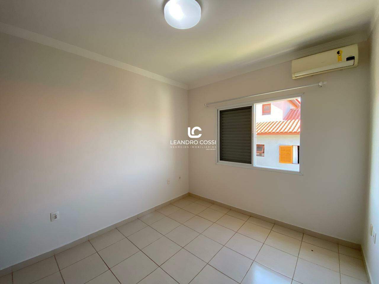 Casa de condomínio à venda no Condomínio Campos de Santo Antônio: 