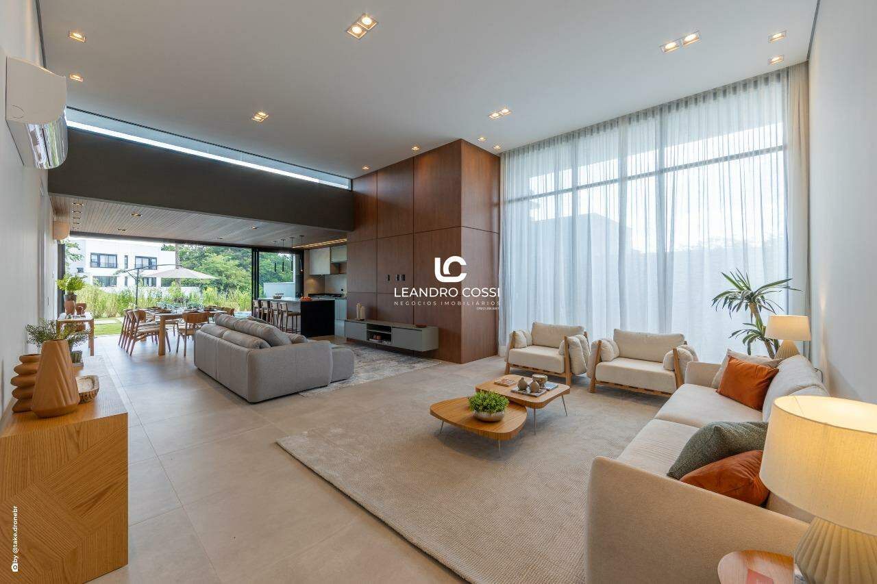 Casa de condomínio à venda no Condomínio Villas do Golfe: 