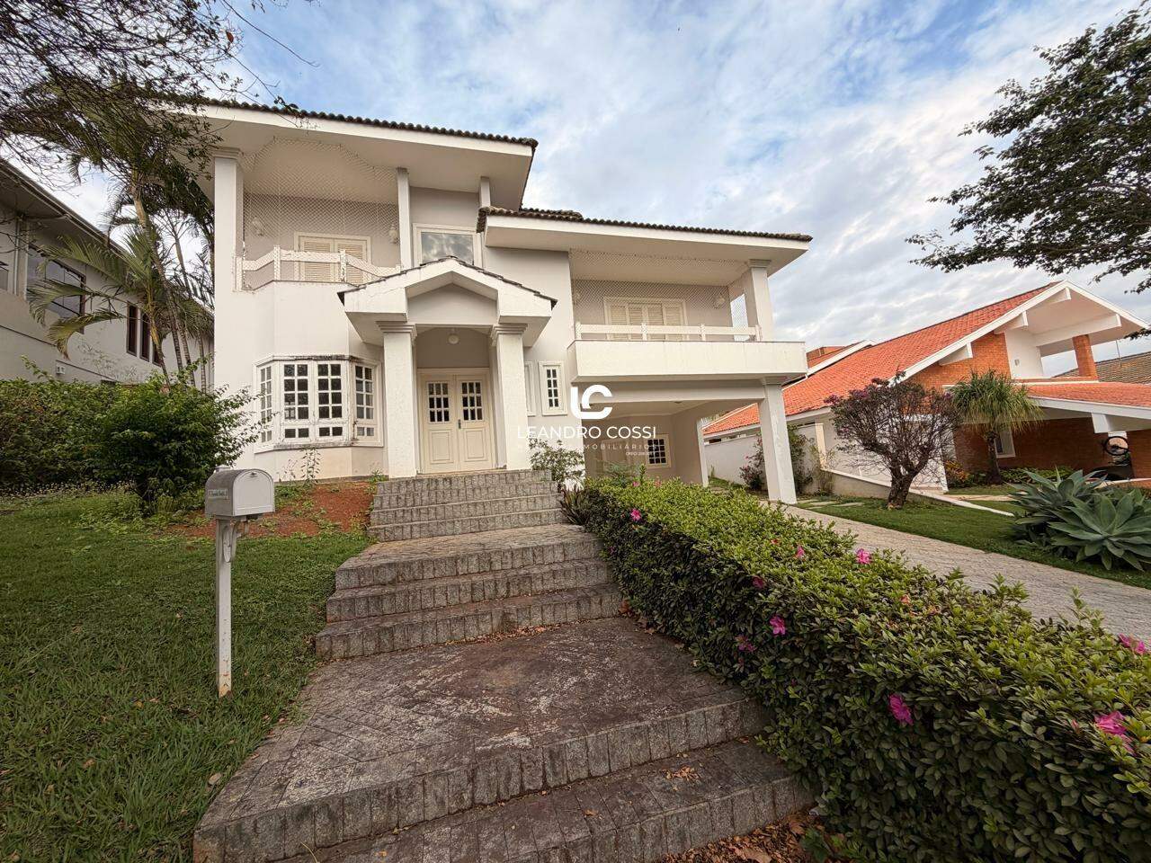 Casa de condomínio à venda no Condomínio Campos de Santo Antônio: 
