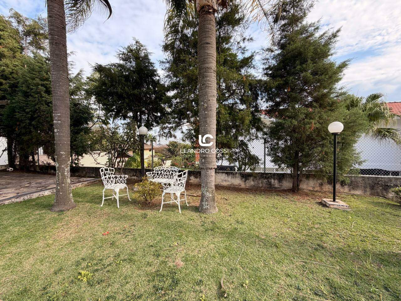 Casa de condomínio à venda no Condomínio Campos de Santo Antônio: