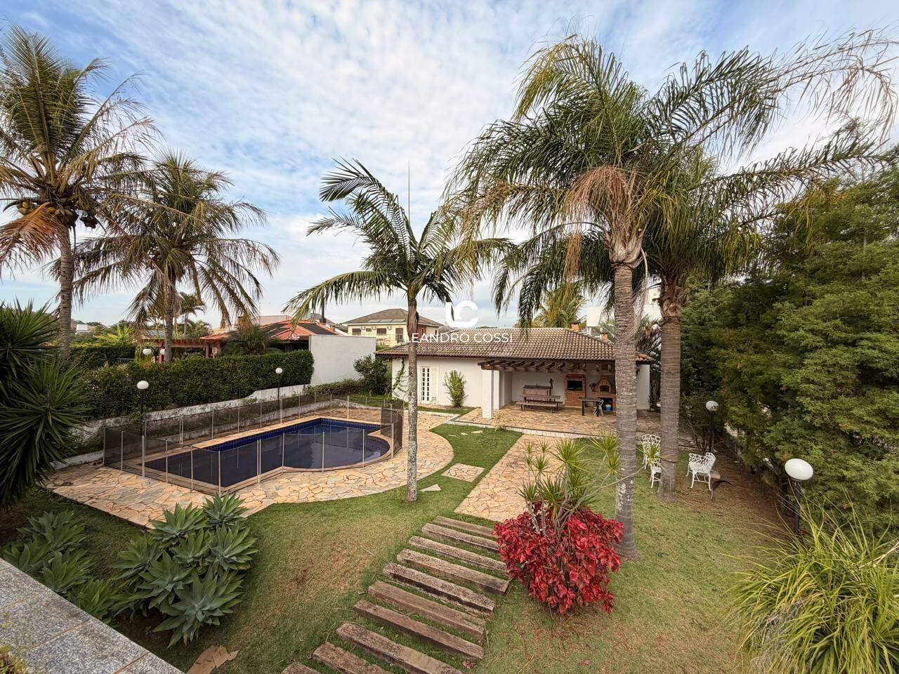 Casa de condomínio à venda no Condomínio Campos de Santo Antônio: