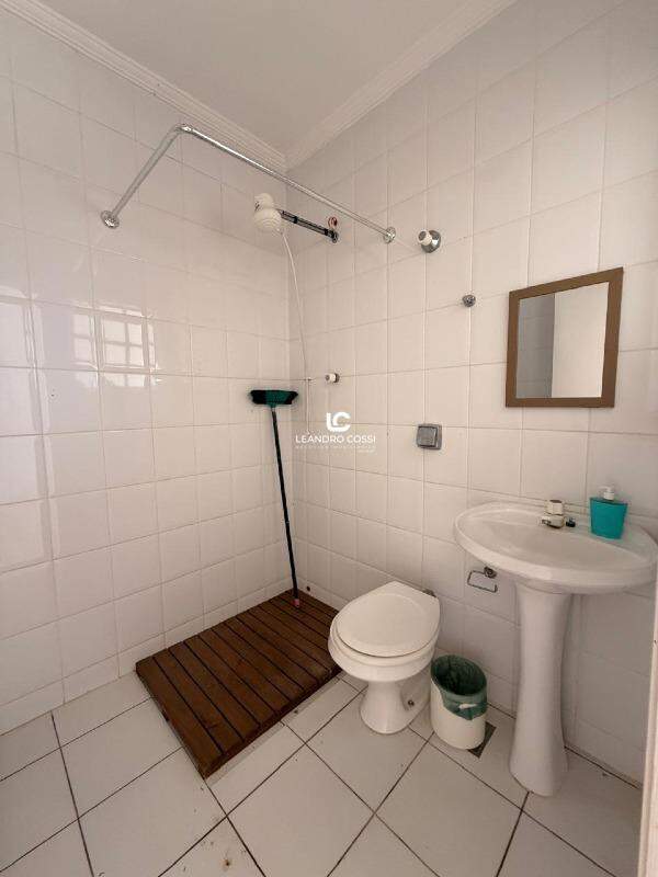 Casa de condomínio à venda no Condomínio Campos de Santo Antônio: