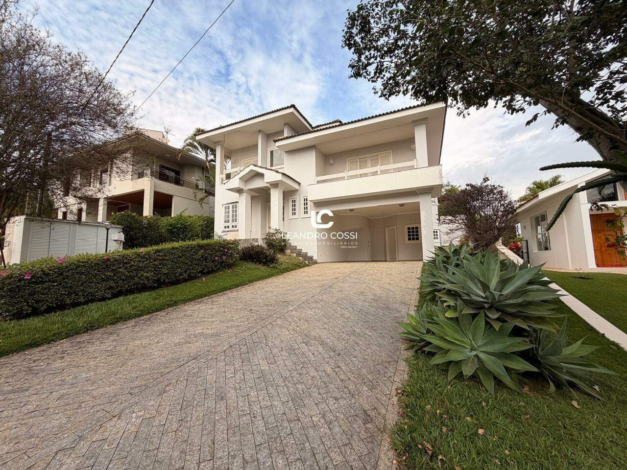 Casa de condomínio à venda no Condomínio Campos de Santo Antônio: 