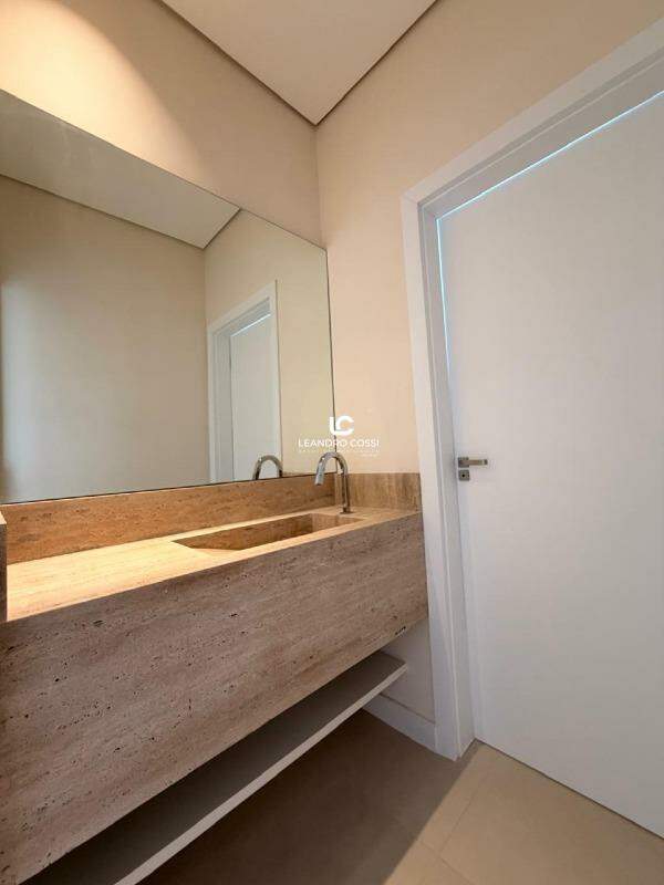 Casa de condomínio à venda no Condomínio Residencial Una: 