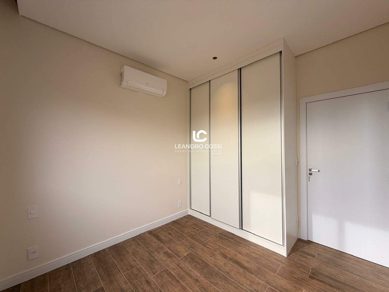 Casa de condomínio à venda no Condomínio Residencial Una: 