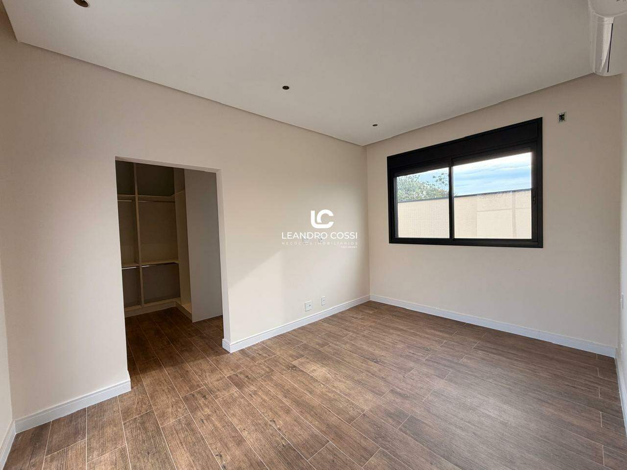 Casa de condomínio à venda no Condomínio Residencial Una: 