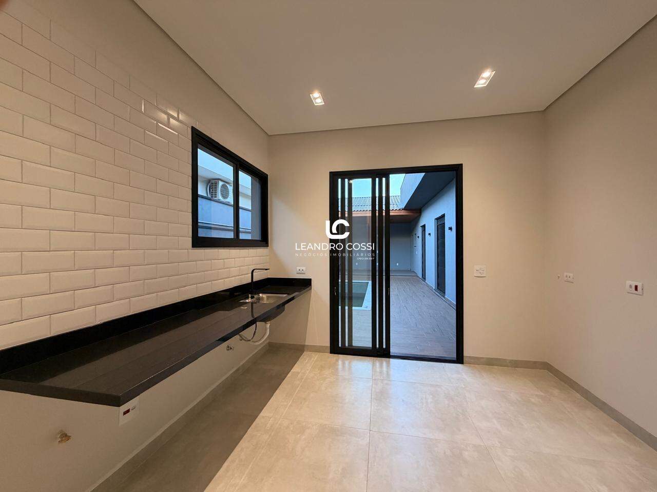 Casa de condomínio à venda no Condomínio Residencial Mont Blanc: 