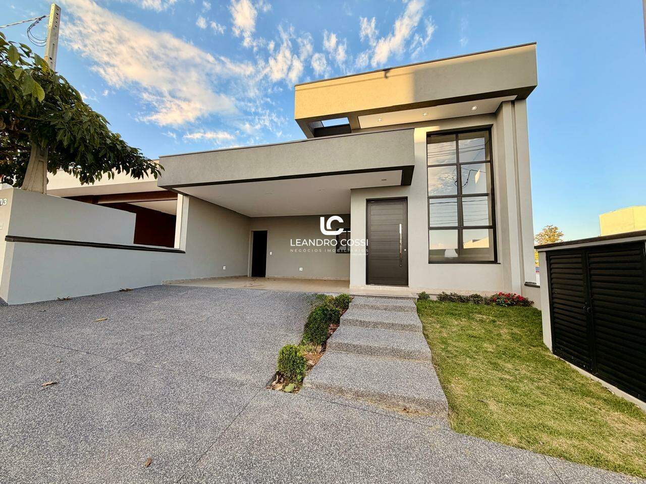 Casa de condomínio à venda no Condomínio Residencial Mont Blanc: 
