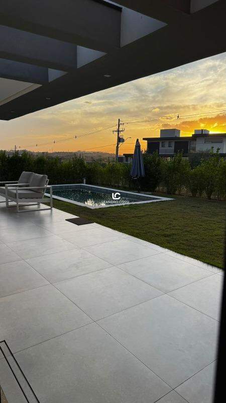 Casa de condomínio à venda no Condomínio Villas do Golfe: 