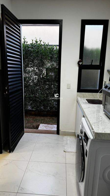 Casa de condomínio à venda no Condomínio Villas do Golfe: 