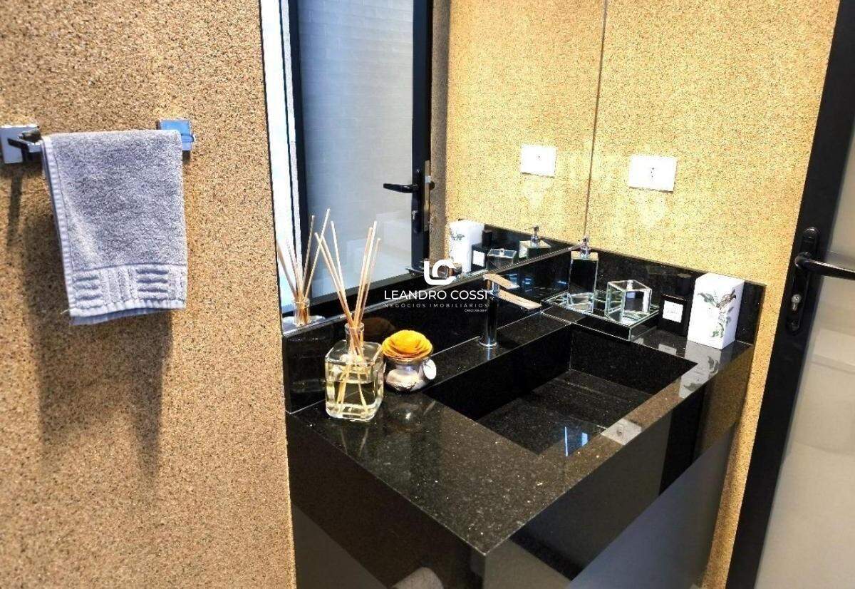 Casa de condomínio à venda no Condomínio Fazenda Kurumin: 
