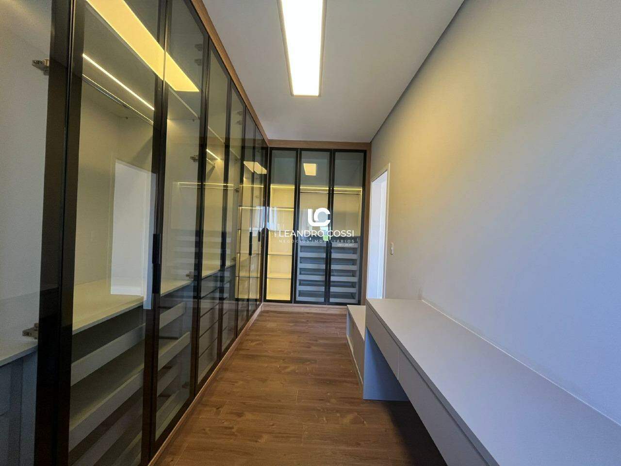 Casa de condomínio à venda no Condomínio Fazenda Kurumin: 