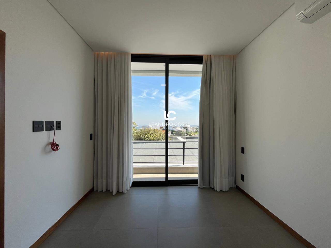 Casa de condomínio à venda no Condomínio Fazenda Kurumin: